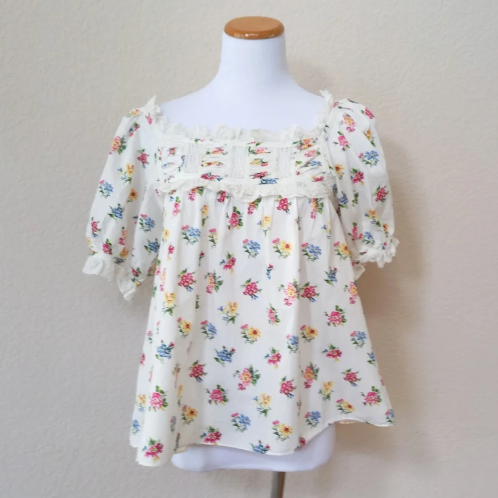 Doen Floral Blouse with Puff Sleeves - Picture 4 of 13